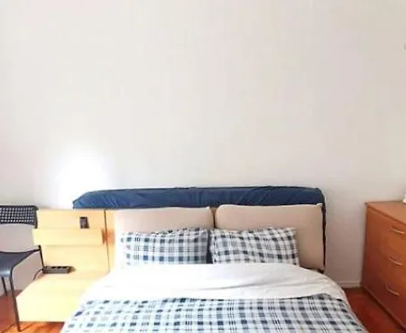 Quartos Em Apartamento Familiar - Temos Cao *