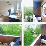 Private In Shared - Shared Bathroom And Dog Friendly