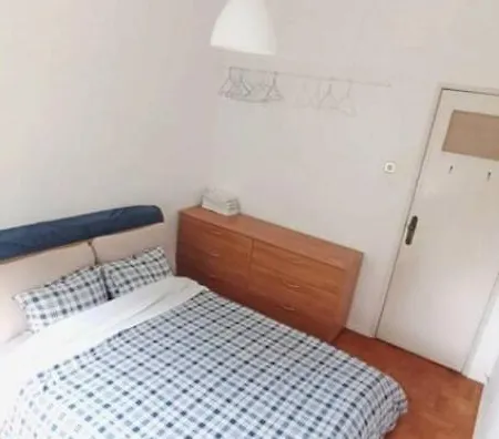 홈스테이 Private In Shared - Shared Bathroom And Dog Friendly 리스본