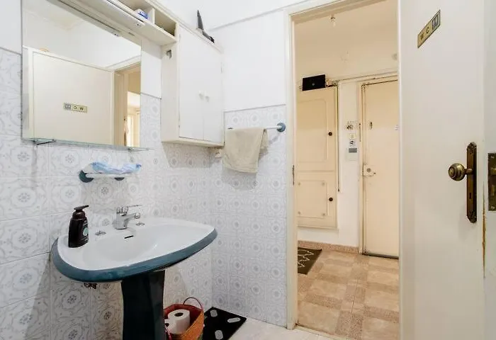 Private In Shared - Shared Bathroom And Dog Friendly